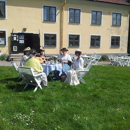 Tullgarns Vardshus Bed & Breakfast Vagnhärad Eksteriør bilde