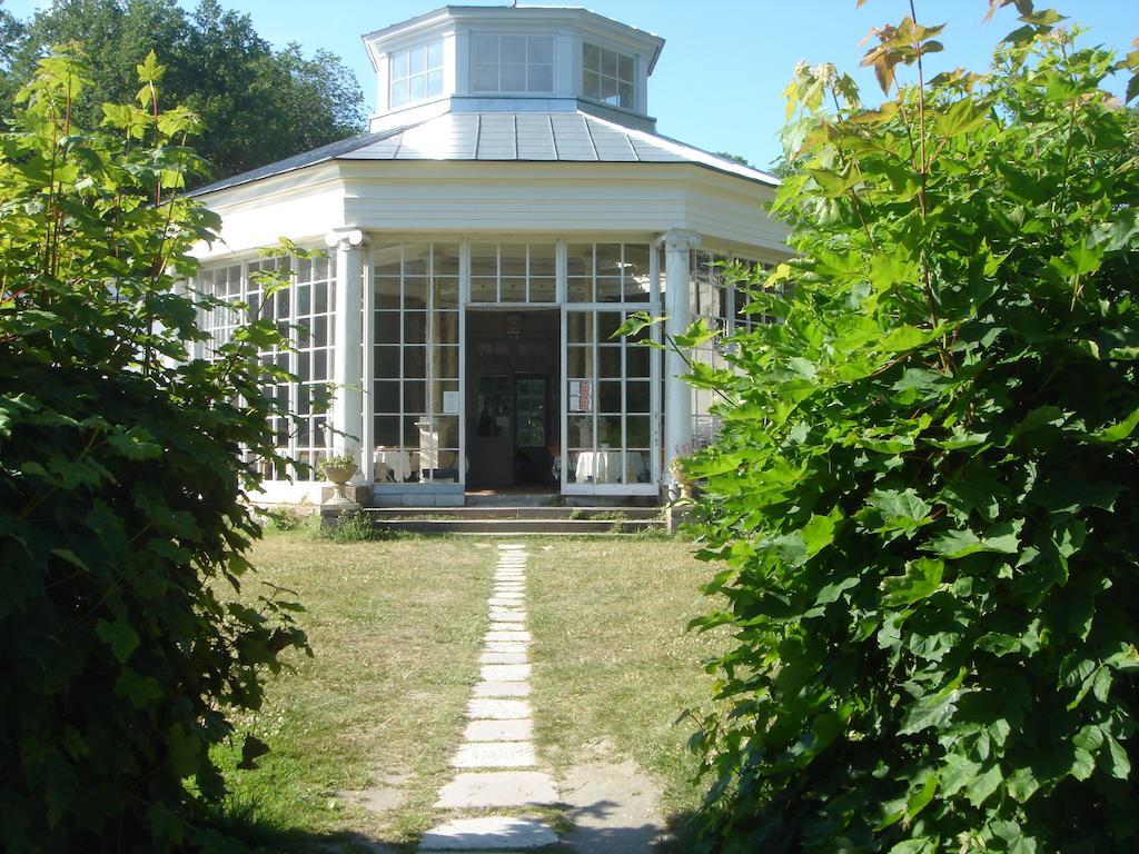 Tullgarns Vardshus Bed & Breakfast Vagnhärad Eksteriør bilde